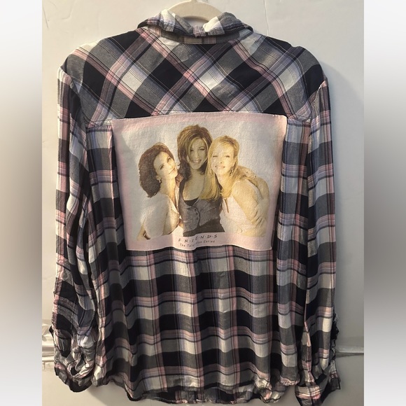 New York & Company Tops - Friends Monica Rachel n Phoebe tshirt upcycled flannel shirt L